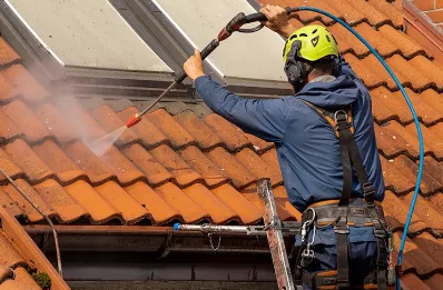 Démoussage et hydrofuge de toiture au Crocq